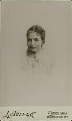 Emma Balke. Påskrift bak: Emma Johanne Balke. Juni 1896.