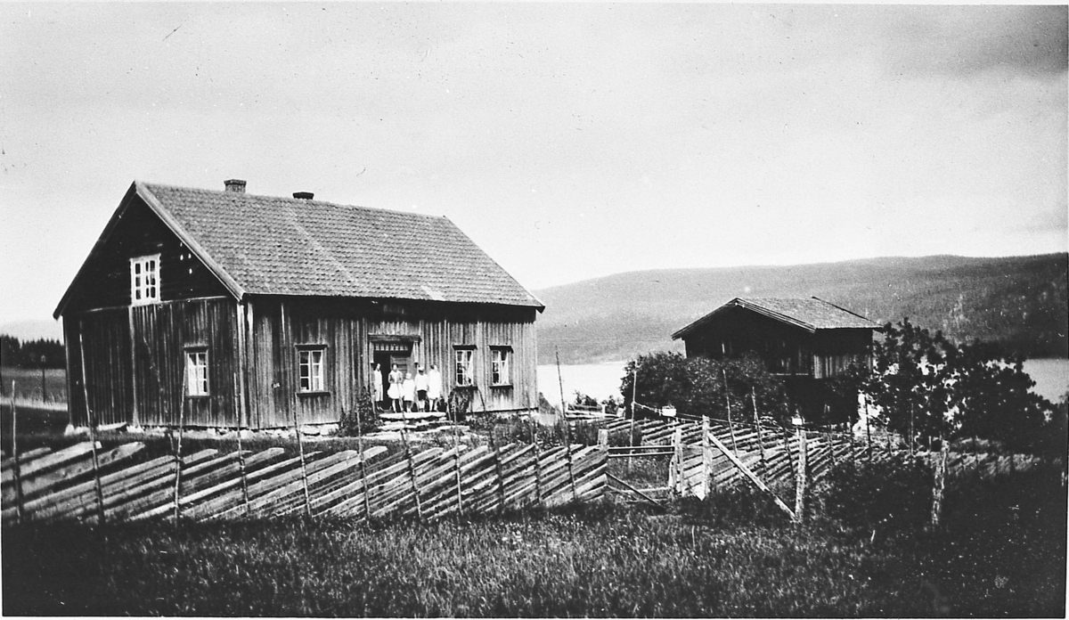 Flågan gård sett fra sør, 1925.