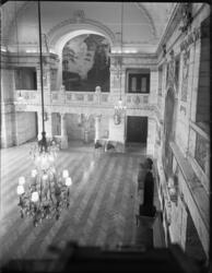 SYNTETBEHANDLAT GOLV I FOAJE I DRAMATEN