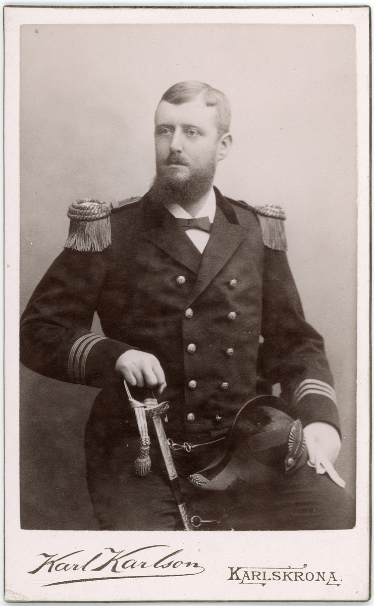 Kabinettsfotografi - medicine kandidat Knut Andersson, Karlskrona 1889