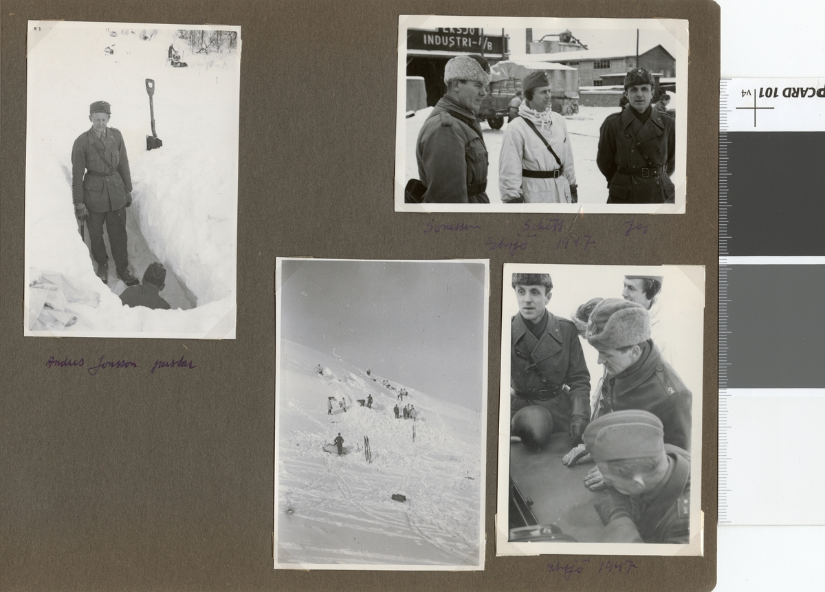 Text i fotoalbum: "Sunesson, Schött, jag. Eksjö 1947". Fotot är troligen taget vid Eksjö järnvägsstation.