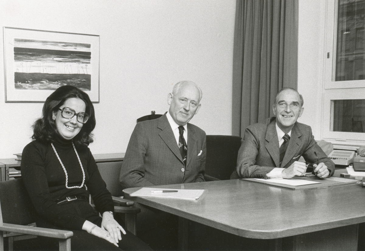 Personal tillhörande Poststyrelsens Personalbyrå, i lokalerna
Klarabergsgatan 60 1 tr. Foto 1976.01.22.
