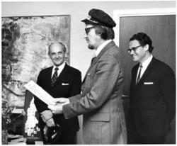 Representanter för Televerket uppvaktar. Generaldirektör Ber