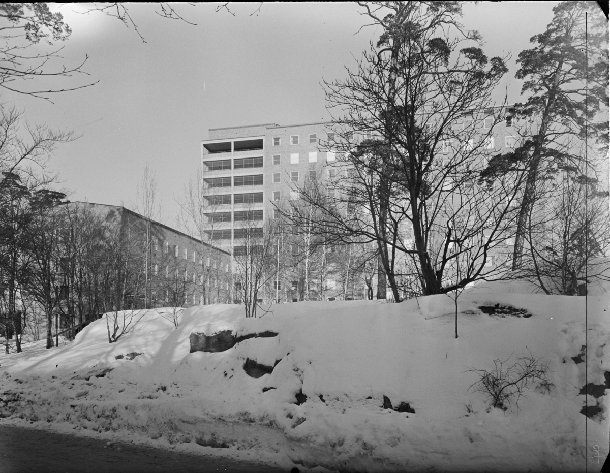 KAROLINSKA SJUKHUSETS BARNSPYKIATRISKA AVD
EXTERIÖR