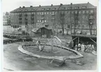 Fontänskulptur, av koppar, Sekvens. Idrottens hus, Helsingborg.