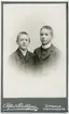 Kabinettsfotografi - Heribert och Henry, skräddarmästare Ekboms barn, Uppsala 1900