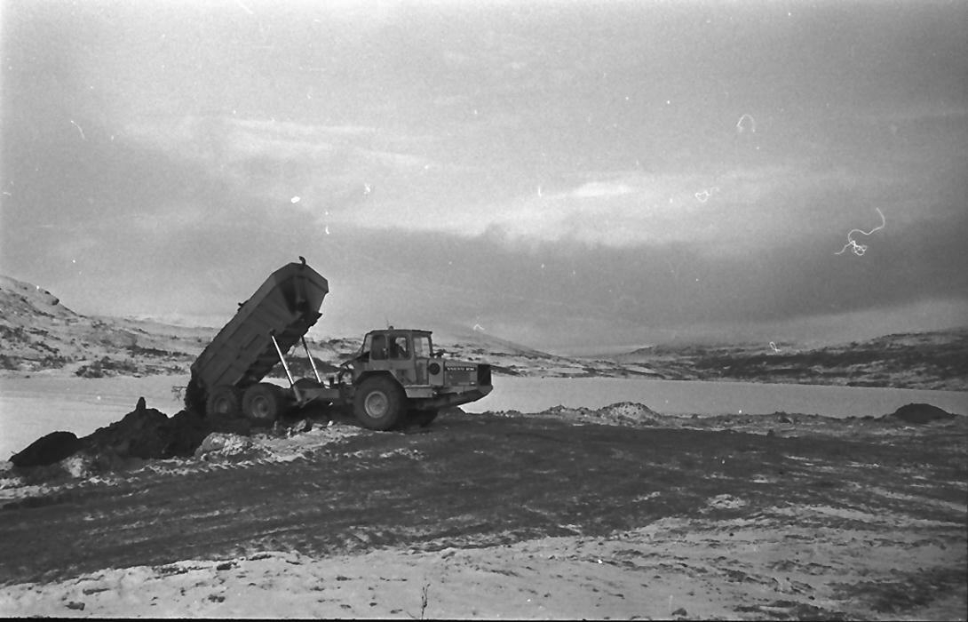 Kraftutbygging i Falningsjøen, nov. -82. 