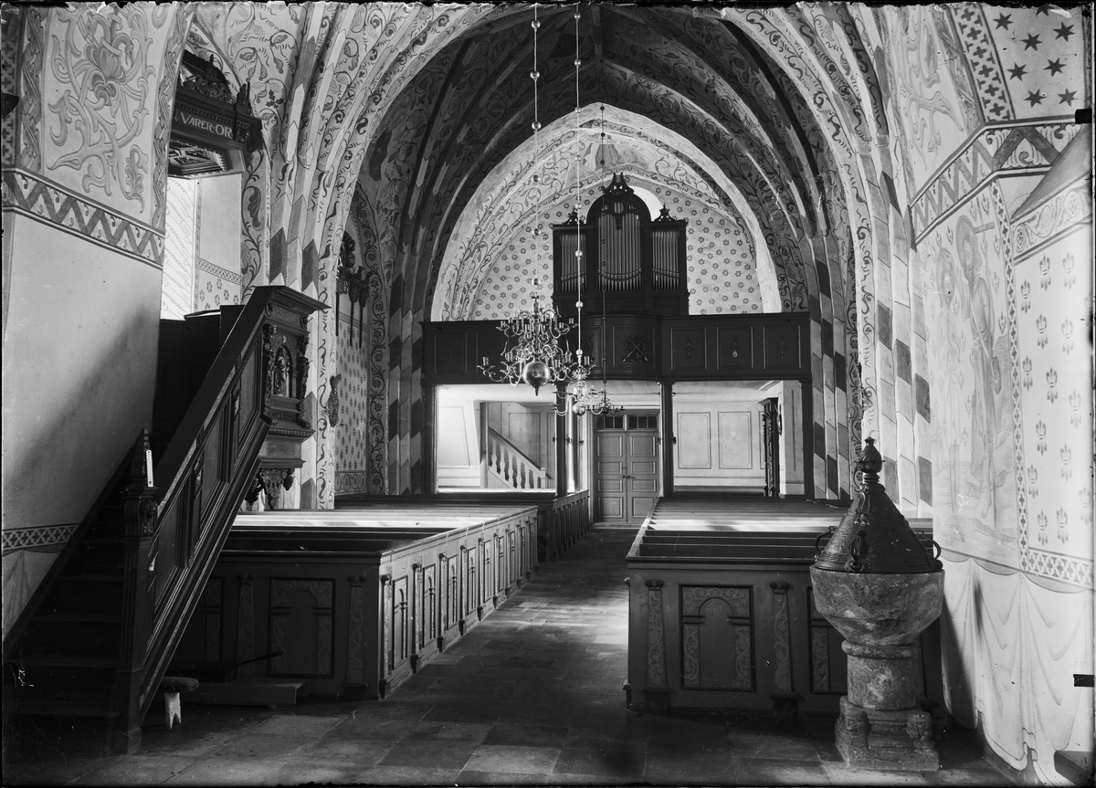 Interiör i Funbo kyrka, Funbo socken, Uppland
