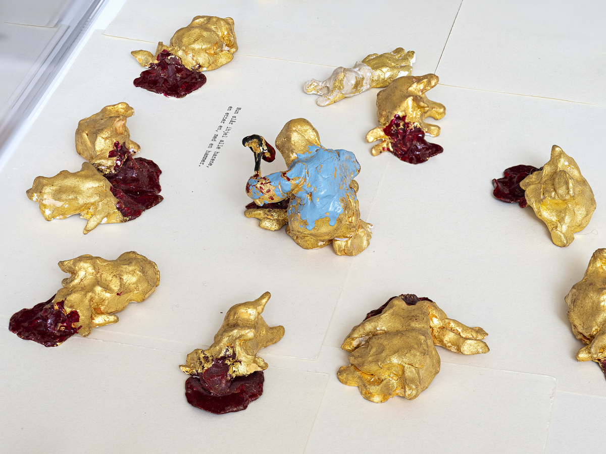 Ca. 300 objekter/figurer
