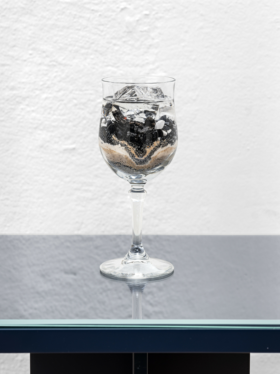 The Goblets (The Parkinson's Disease / Rheumatoid Arthritis / Lupus / Ulcerative Colitis / Multiple Sclerosis) [Installasjon]