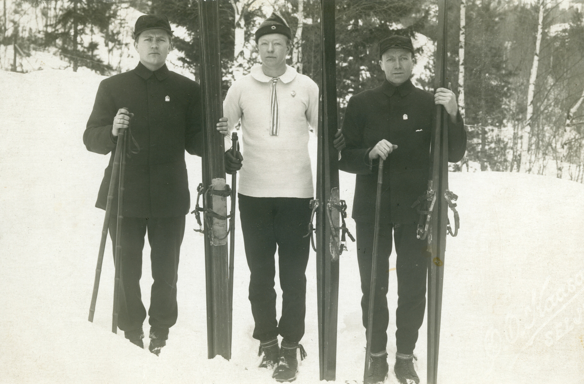 Tre skihopparar, f.v Halvor Brenne, Martin Sinsen og Sveinung Kaasa