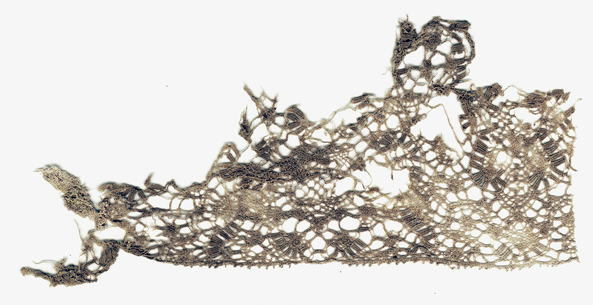 Bilde frå gravkjellaren under Bø gamle kyrkje.