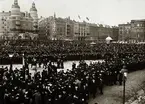 Demonstration på första maj vid Norra Bantorget i Stockholm.