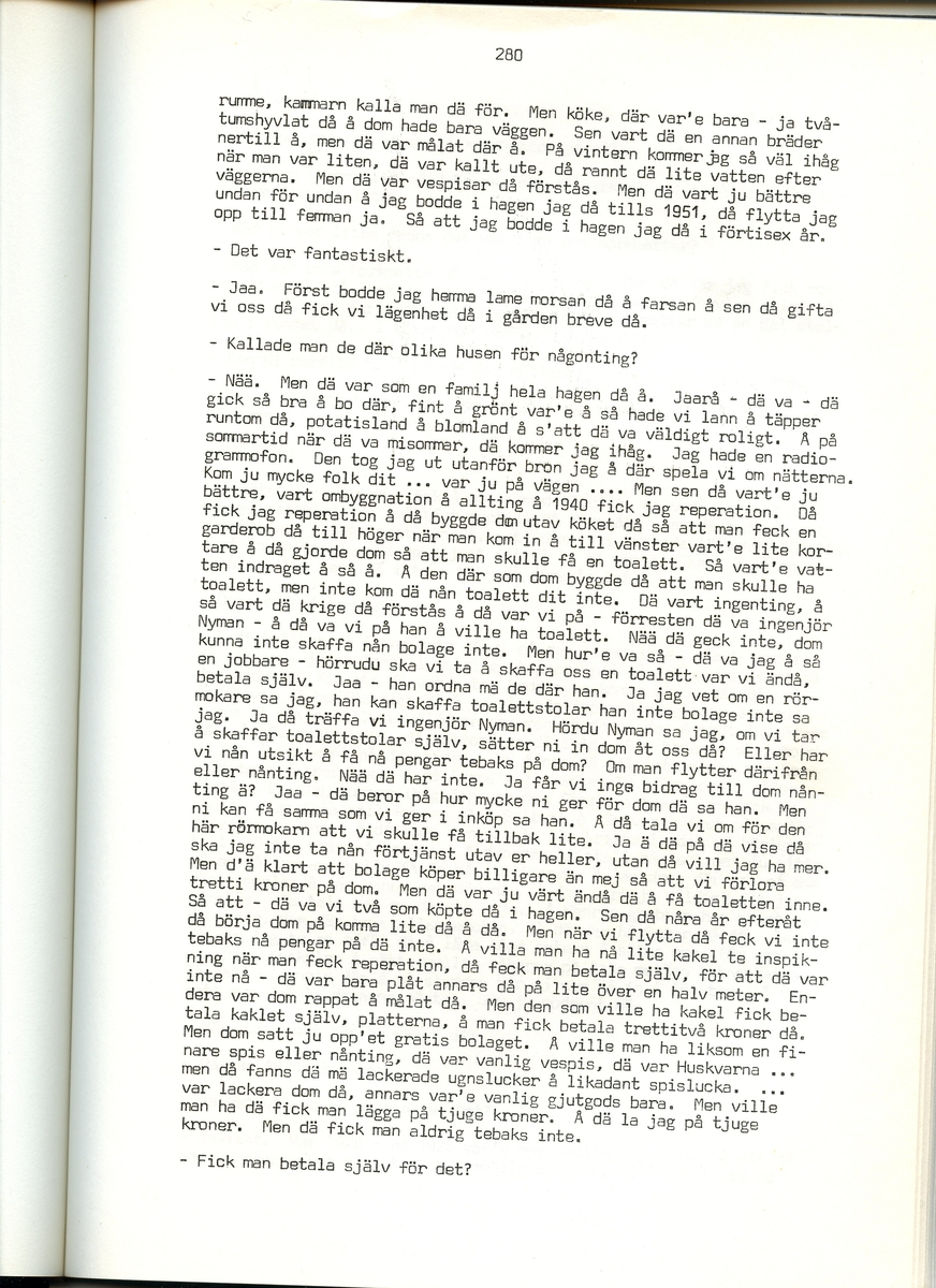 Ernst Karlsson, född 1901, berättar om sina minnen från Iggesund, Hälsingland. Intervjun är utförd av Barbro Bursell 1971.