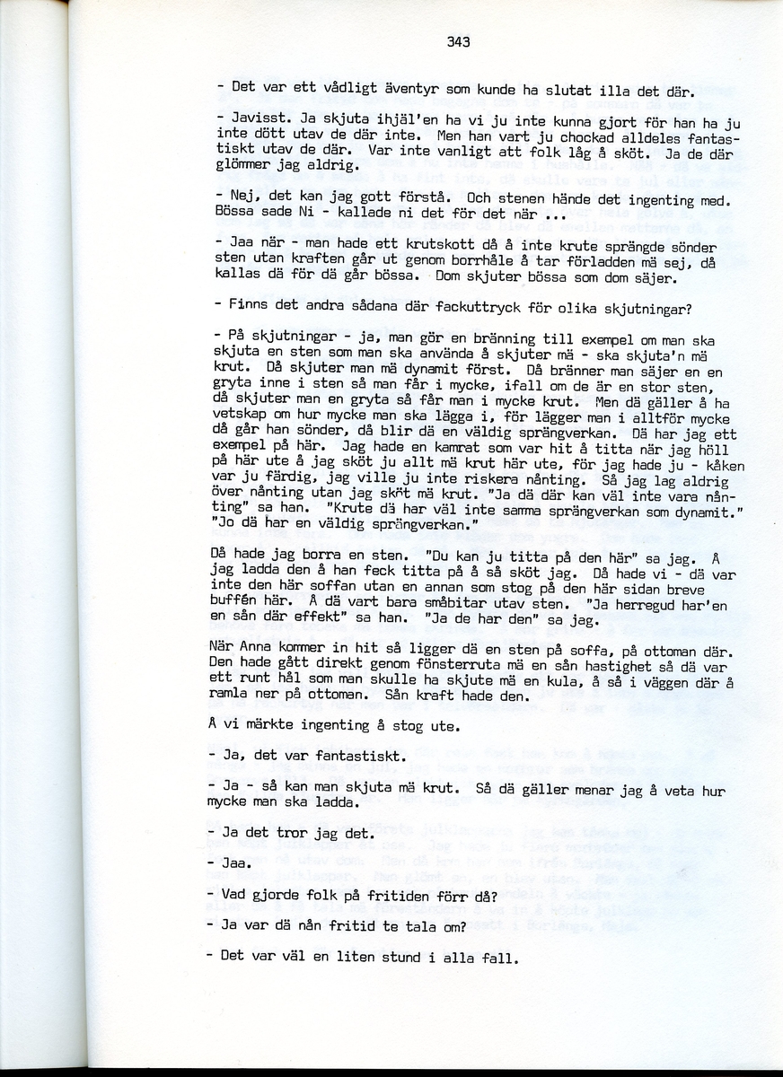 Edvard Pettersson, född 1898, berättar om sina minnen från Iggesund, Hälsingland. Intervjun är utförd av Barbro Bursell 1971.