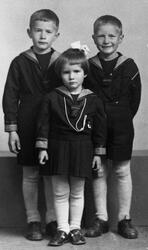 Eivind Hognestad (1936 - ), Ådne Hognestad og Bolette Hognes