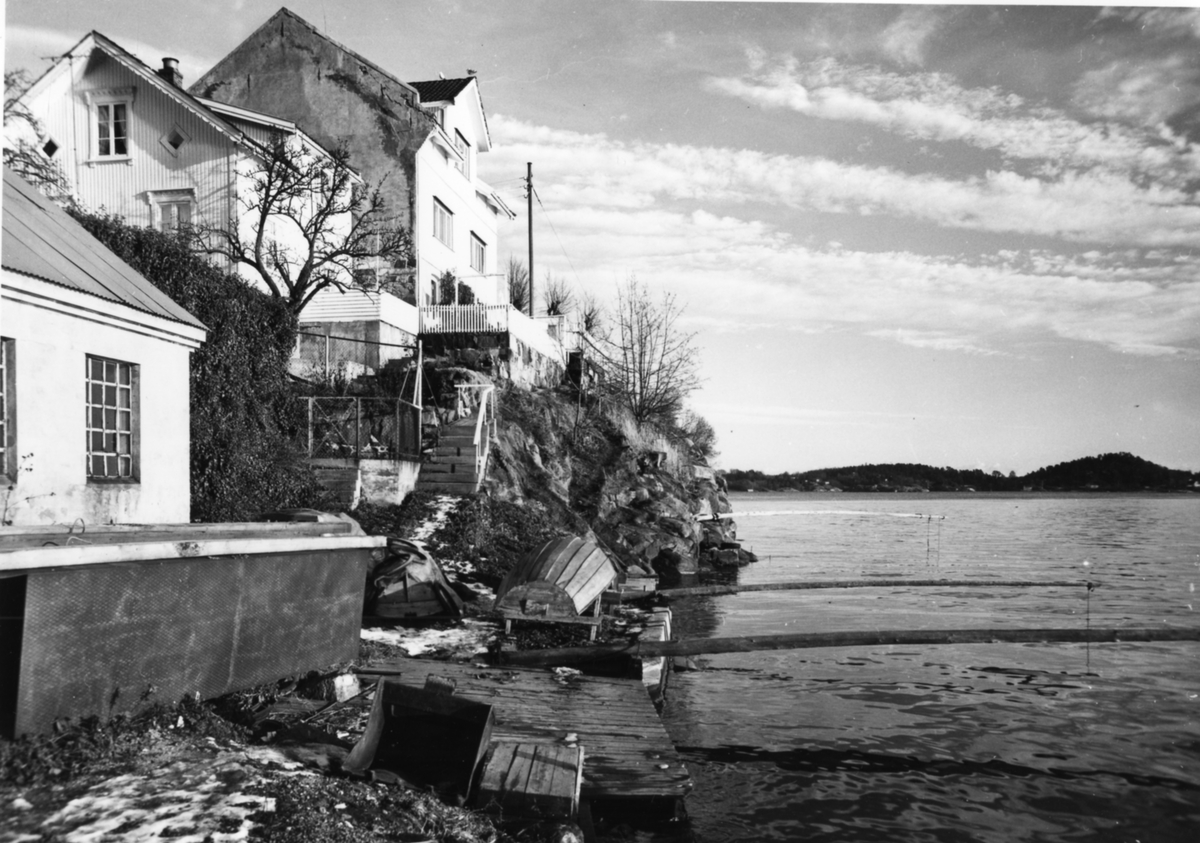 Kirkebukta mot husene på Stilnestangen. Ca.1960-80
