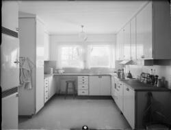 ELEMENTHUS I SIGTUNA, EXT. OCH INT. KÖK OCH VARDAGSRUM
EXT. 