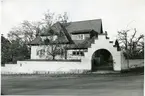 Västerås, Stallhagen, kv. Paulina. 
Eriksgatan 6, 1975.