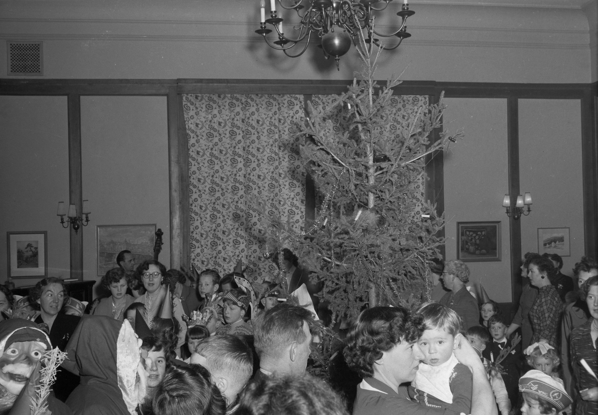 Ørens Mekaniske Verksteds julefest for barn