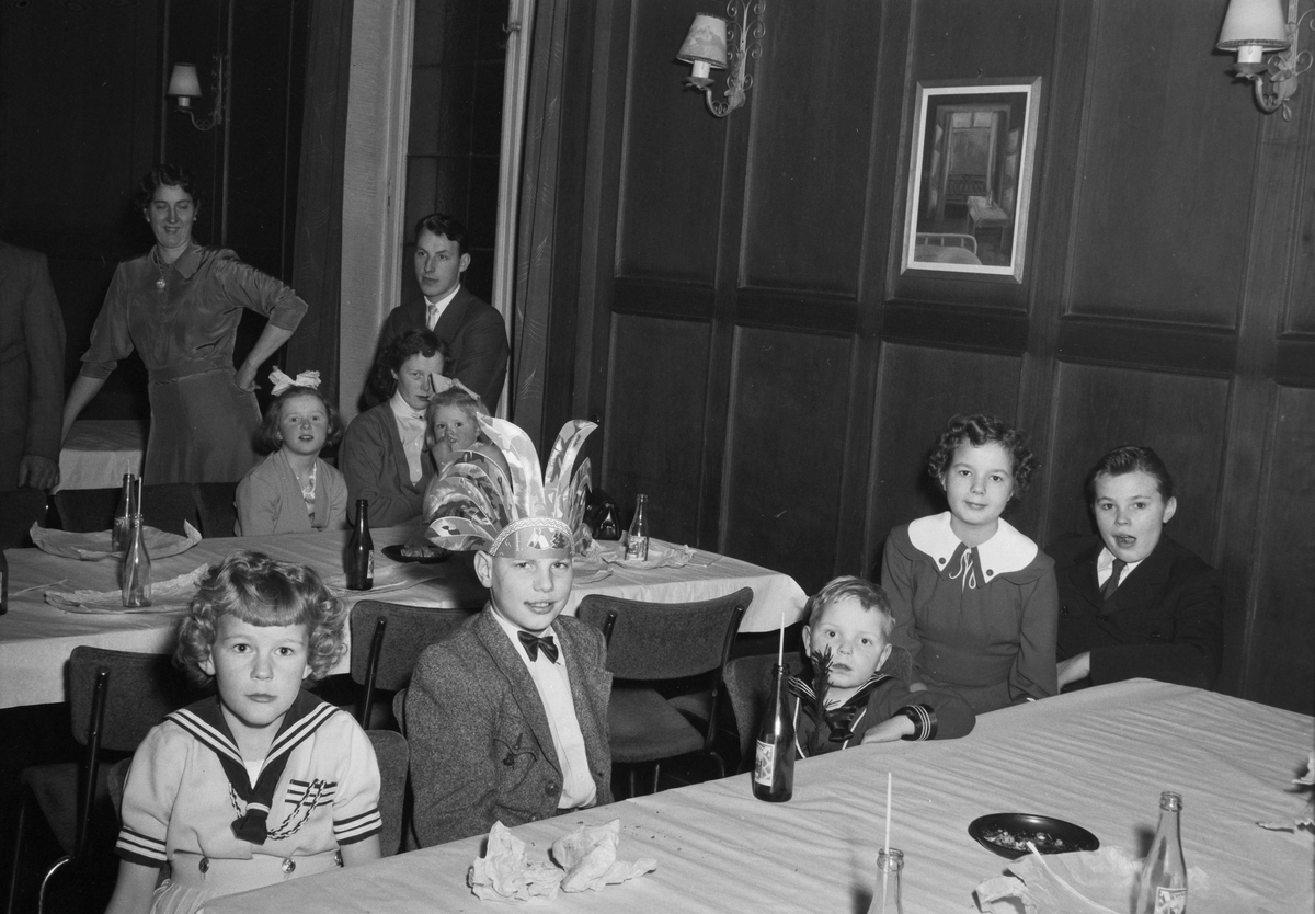 Ørens Mekaniske Verksteds julefest for barn