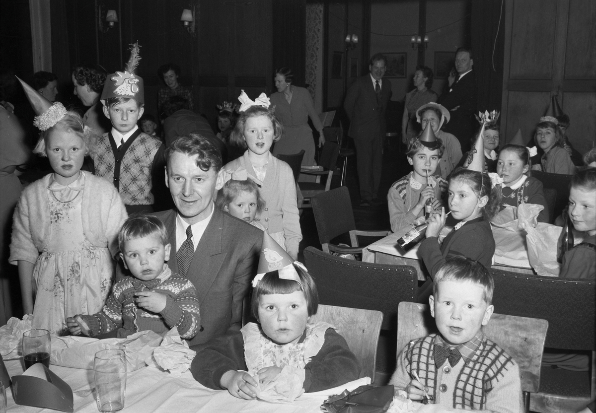 Ørens Mekaniske Verksteds julefest for barn