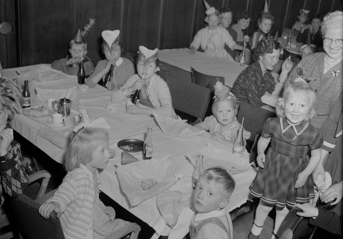 Ørens Mekaniske Verksteds julefest for barn
