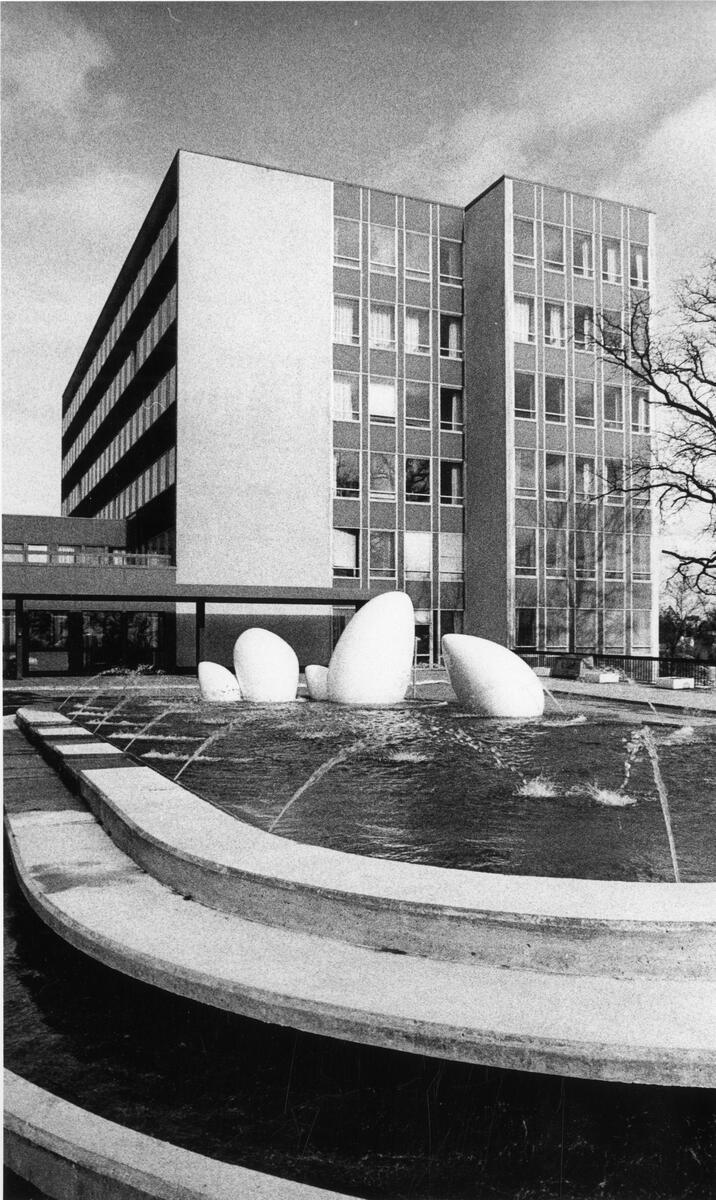 Fontän, Skulptur, Sinsemellan.