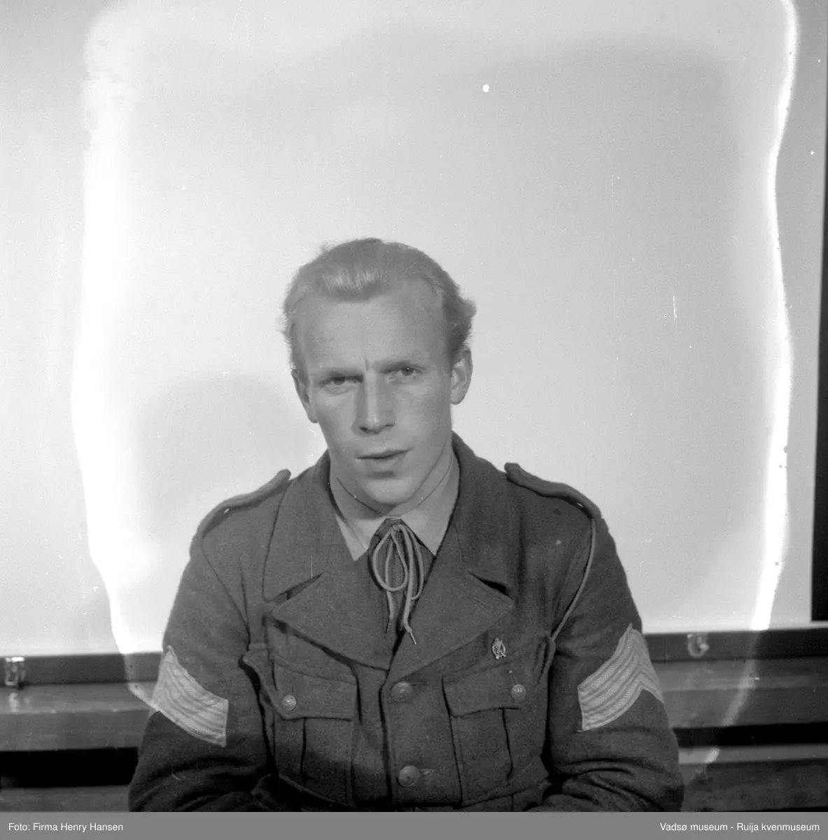Varanger Bataljon, Nyborg 1954. Nr 4 Sersjant Thorbjørn Michalsen, portrett.
Finnmarkskompaniene Alten kredskompani og Varanger kredskompani ble opprettet allerede i 1898. 
Varanger kredskompani fikk sitt standkvarter i Vadsø og eksersersplass på Nyborg i Nesseby kommune. De første soldatene fra Øst-Finnmark møtte til tjeneste på Nyborgmoen 3 august 1898.  Varanger bataljon opphørte som oppsettende avdeling i 1995. 
Kilde: "Varanger bataljons historie 1898-1995" Trygve Andersen. Utgitt av Finnmark regiment. Porsangmoen 1997. ISBN: 82-994523-0-9
