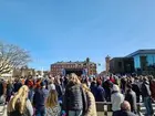 Trollhättan, Drottningtorget. Olympiska mästaren Nils van der Poel firas.