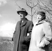 Knut (1890-1985) och Maria (1894-1978) Martinsson. Han var snickare på Rantens snickerifabrik och renoverade golvur på fritiden, hon innehavare av Rantens Manufatur o Sybehör.