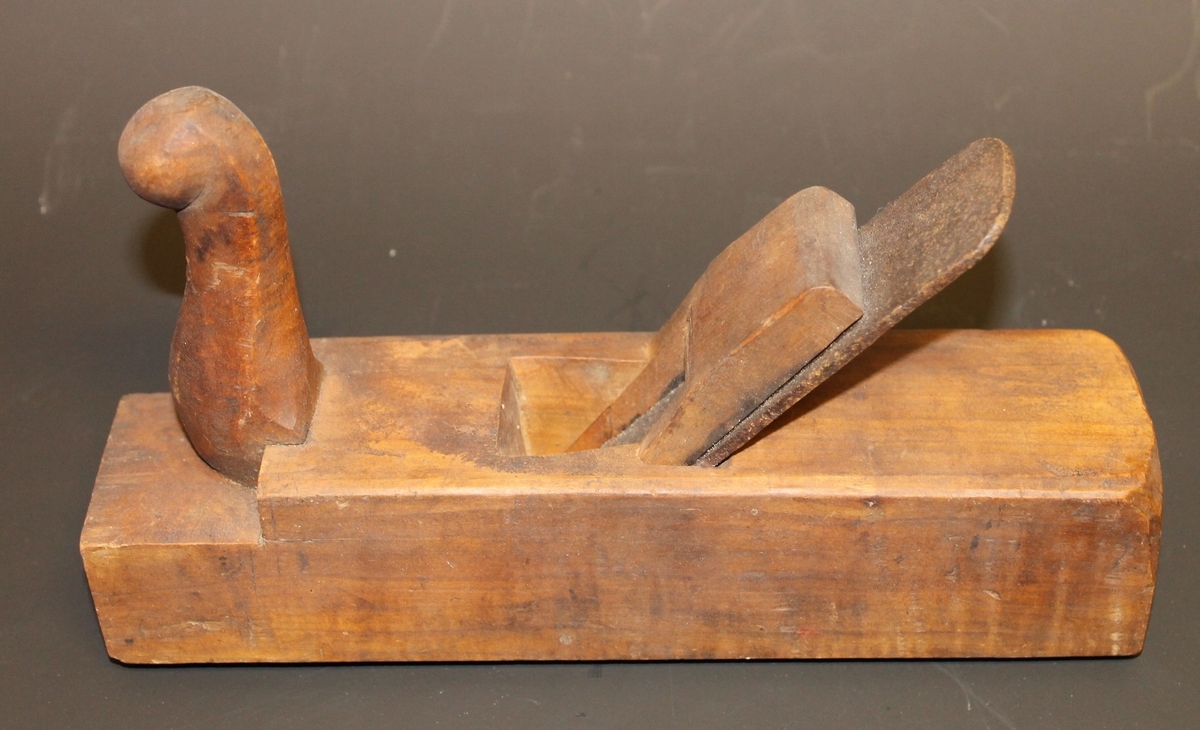 Profiler til listverk på vindu, dør, osv.