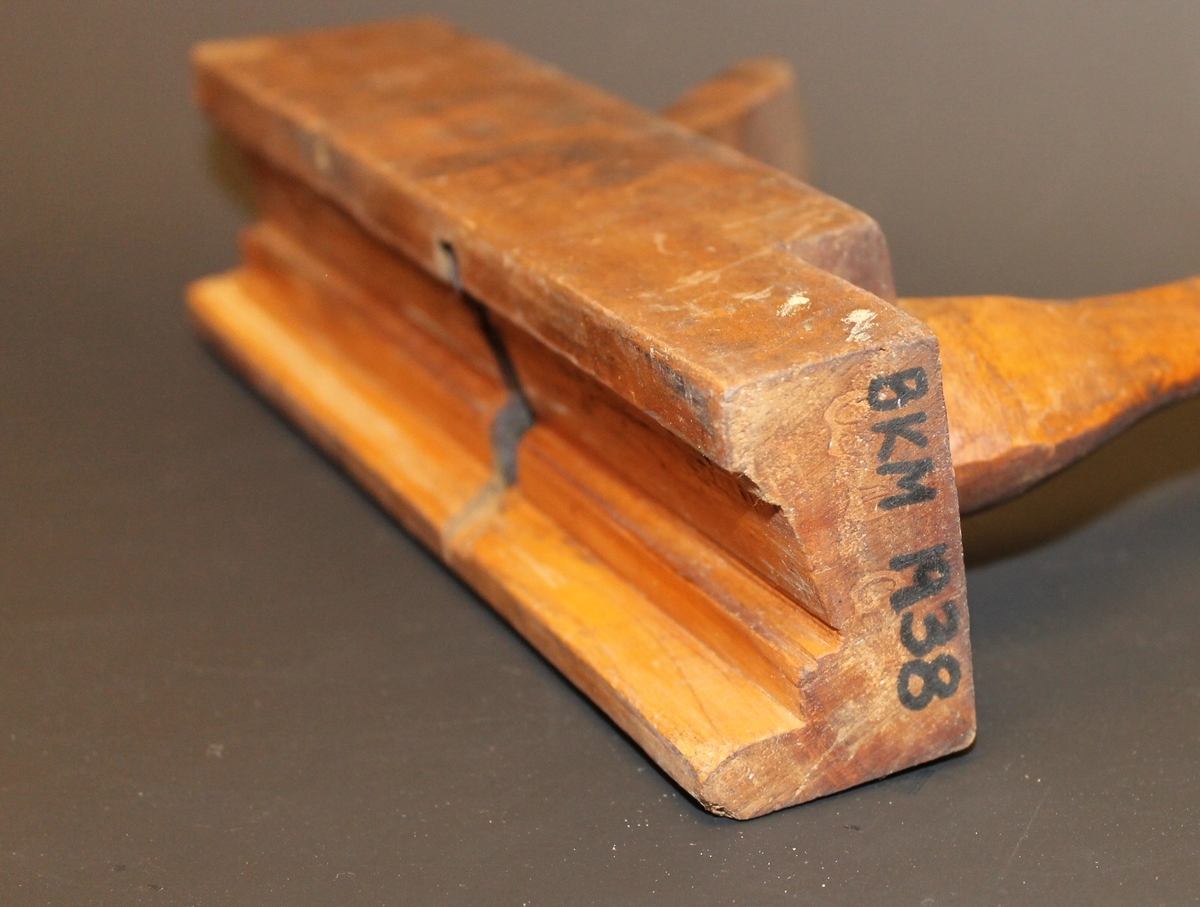 Profiler til listverk på vindu, dør, osv.