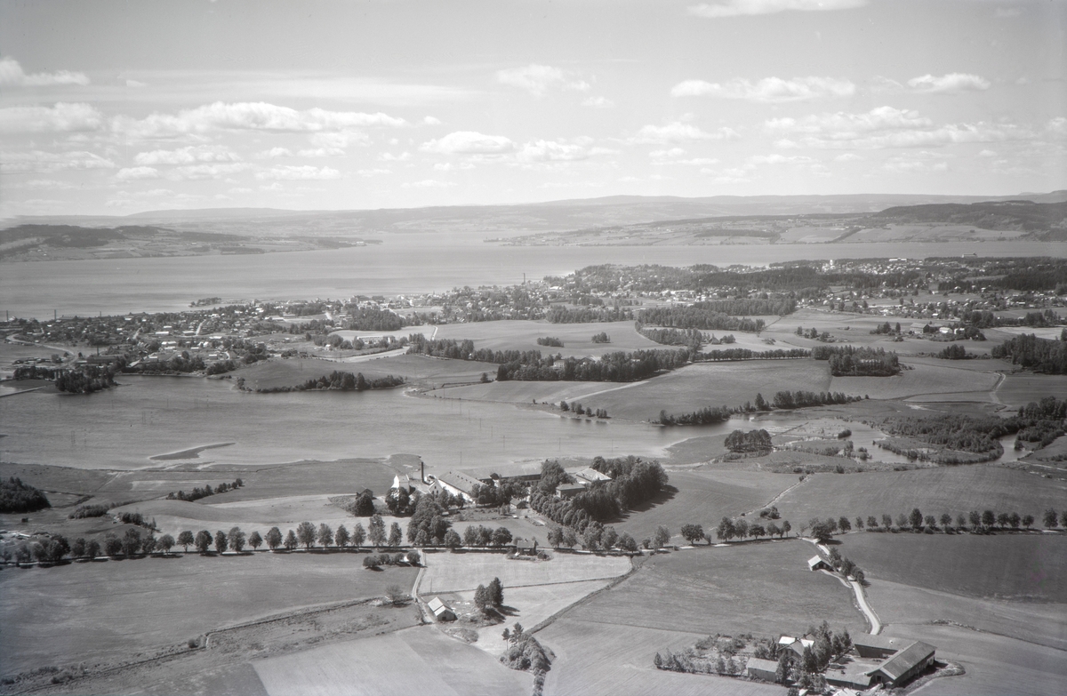 Vang H, flyfoto, Tronhus gård, Sælid gård, Åkersvika, jorbrukslandskap,