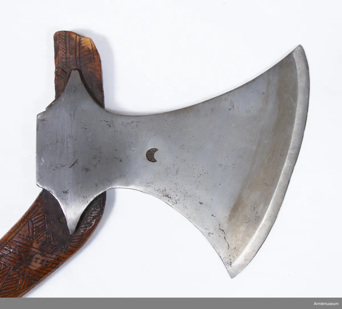 Grupp D I. 

Skaft med smiderier märkt Anders Veltlesen 1706.