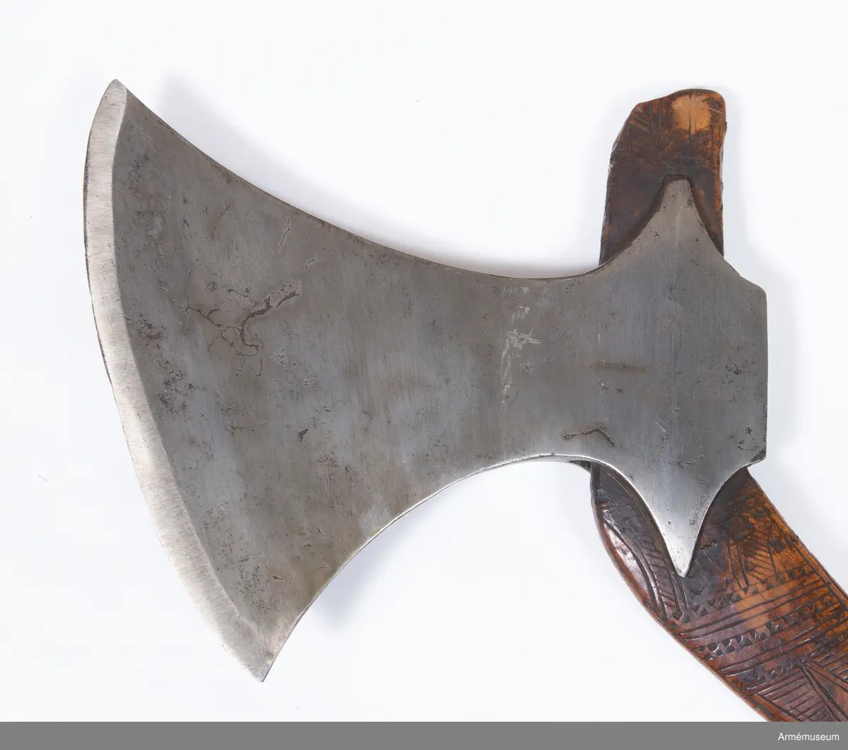 Grupp D I. 

Skaft med smiderier märkt Anders Veltlesen 1706.