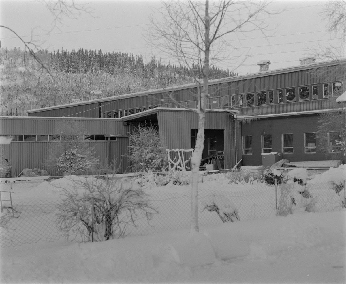 Svenningdal Trevarefabrikk høsten 1978.