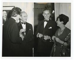 Porträtt av fyra personer