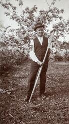 Hamar, Elias Trætteberg (1864-1951) på Trættebrg gård i Løte