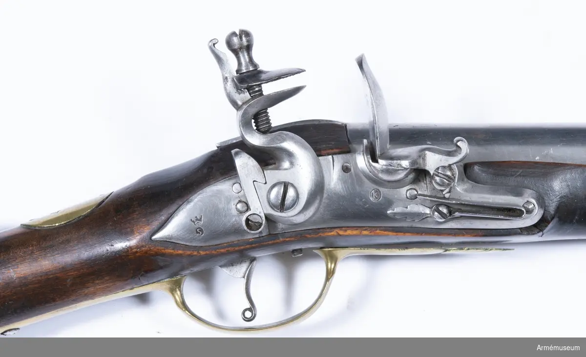 Karbin med flintlås.