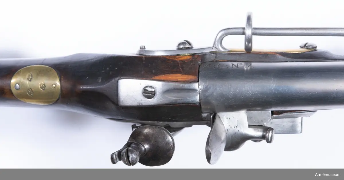 Karbin med flintlås.