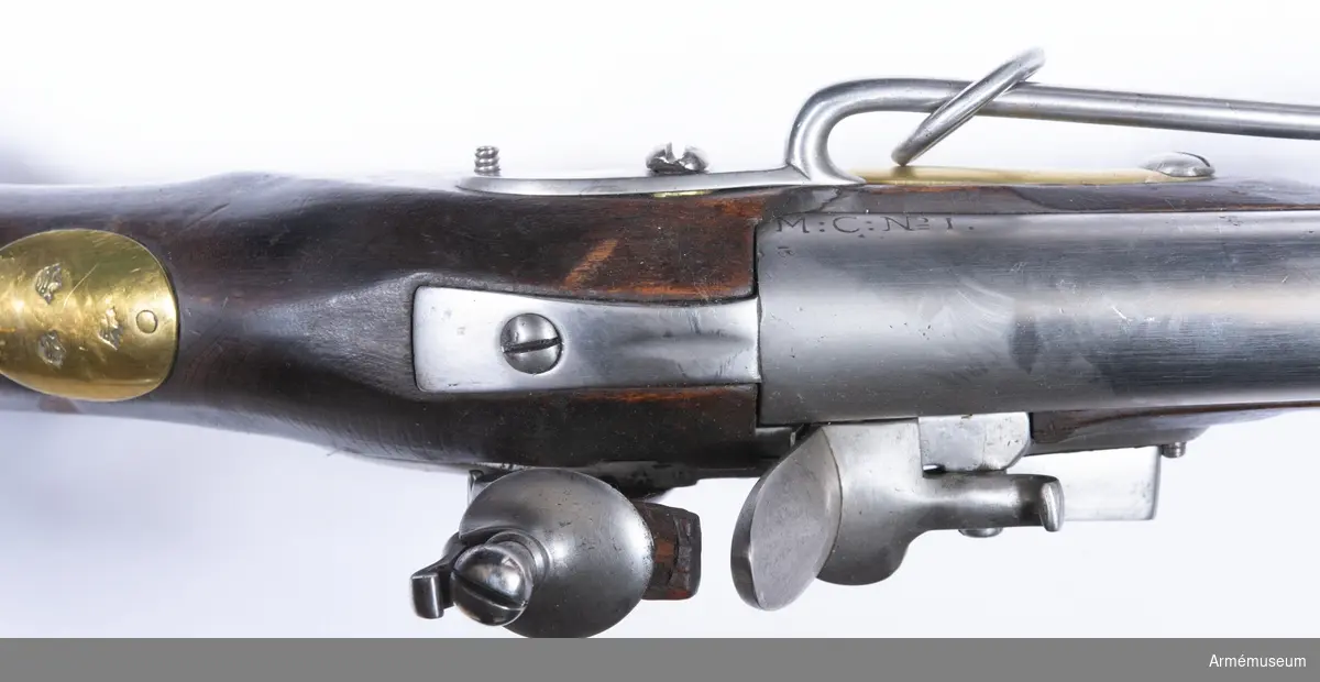 Karbin med flintlås.