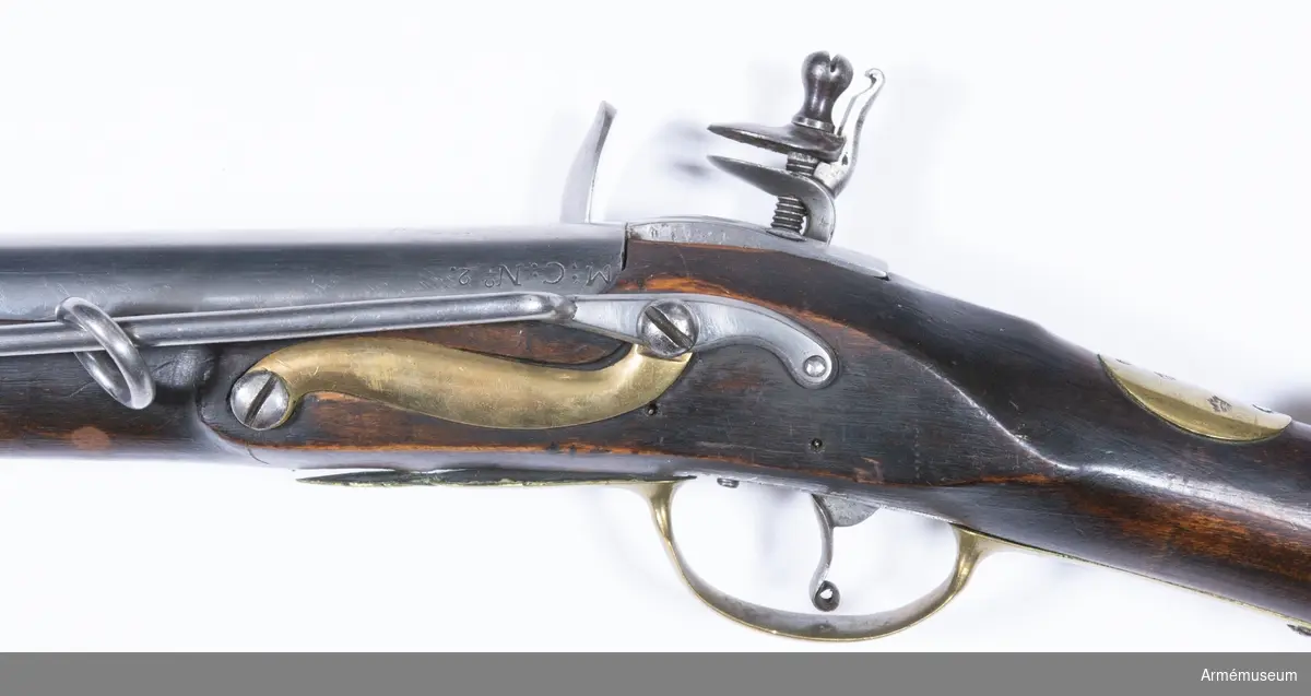 Karbin med flintlås.