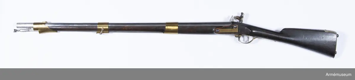 Gevär med flintlås och räfflad pipa.