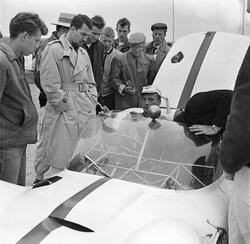 Bonnier och Camoradin. Gelleråsen, Karlskoga. 1960-08-07