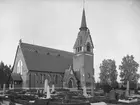 Längbro kyrka, kyrkobyggnad i rött tegel.
Beställnings nr: LO-127.