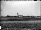 Vy över Häggesleds kyrka