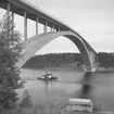 Fartyget Salsåker vid Sandöbron