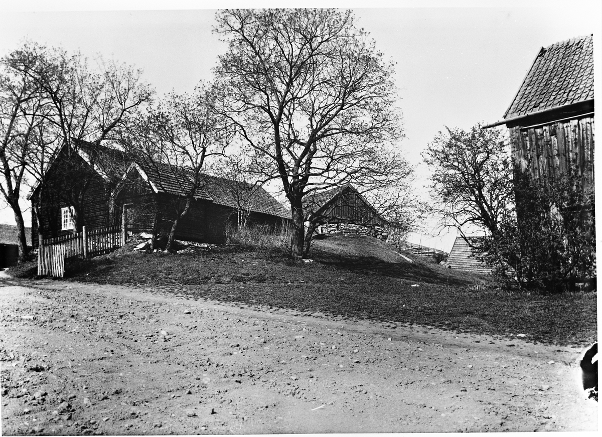 Bygninger på Hoff Prestegård i Østre Toten, ca. 1921.