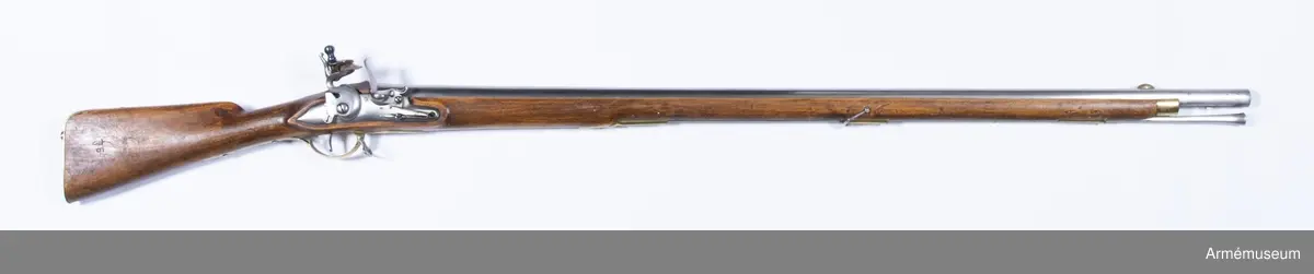 Infanterigevär m/1762 med flintlås.